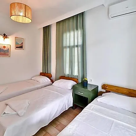 Bahar Hotel *
